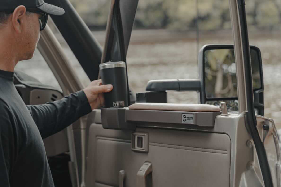 70 Series Landcruiser Armrest: Tan Right Side Armrest. Oak main body Tan upholstery