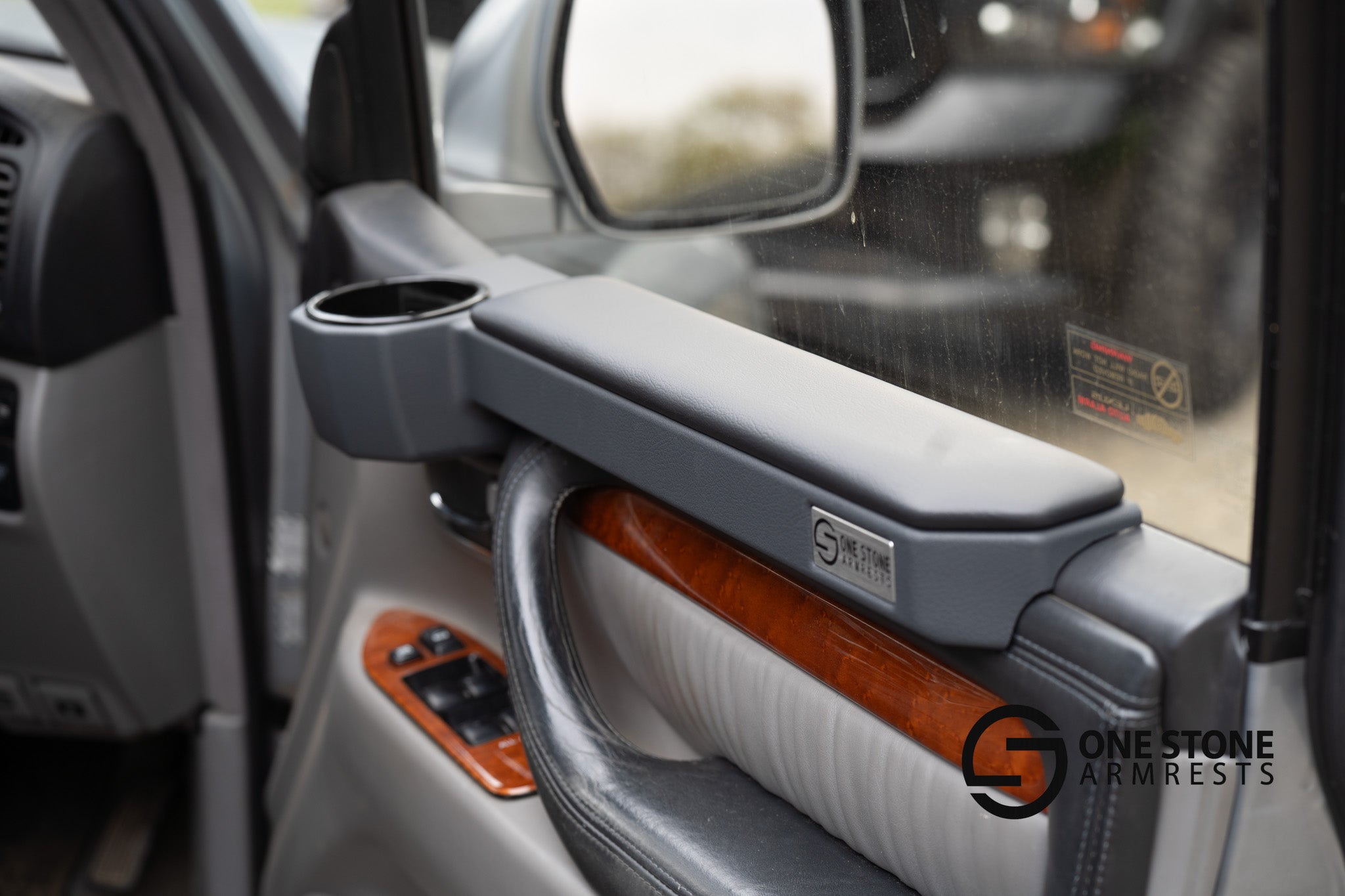 Toyota Land Cruiser Armrests | 70, 100, 200 and 300 Series | One